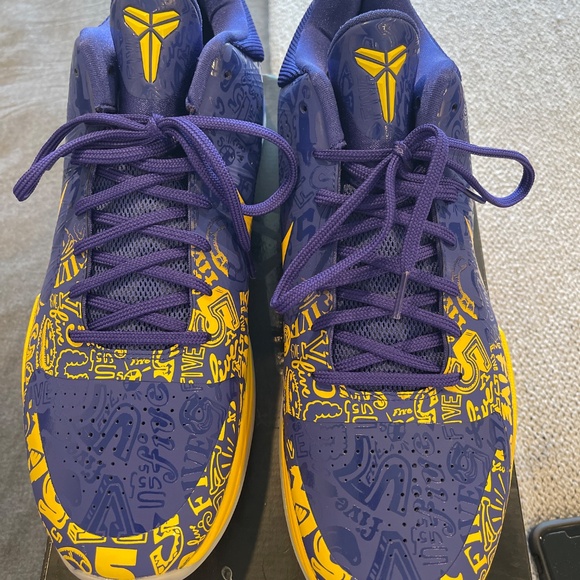 Kobe V Protro men's sneakers - Picture 4 of 4